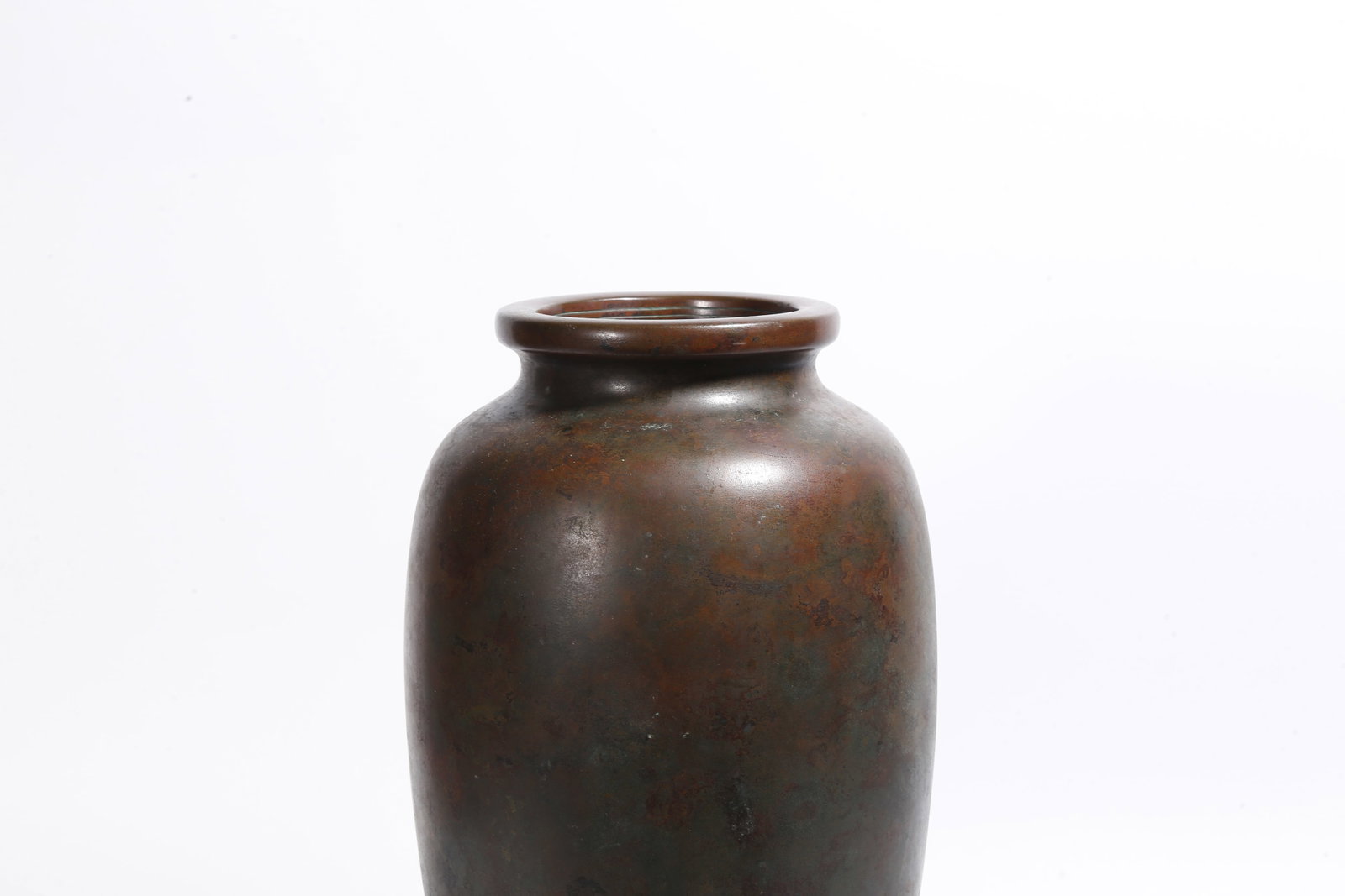 A BRONZE VASE - 7