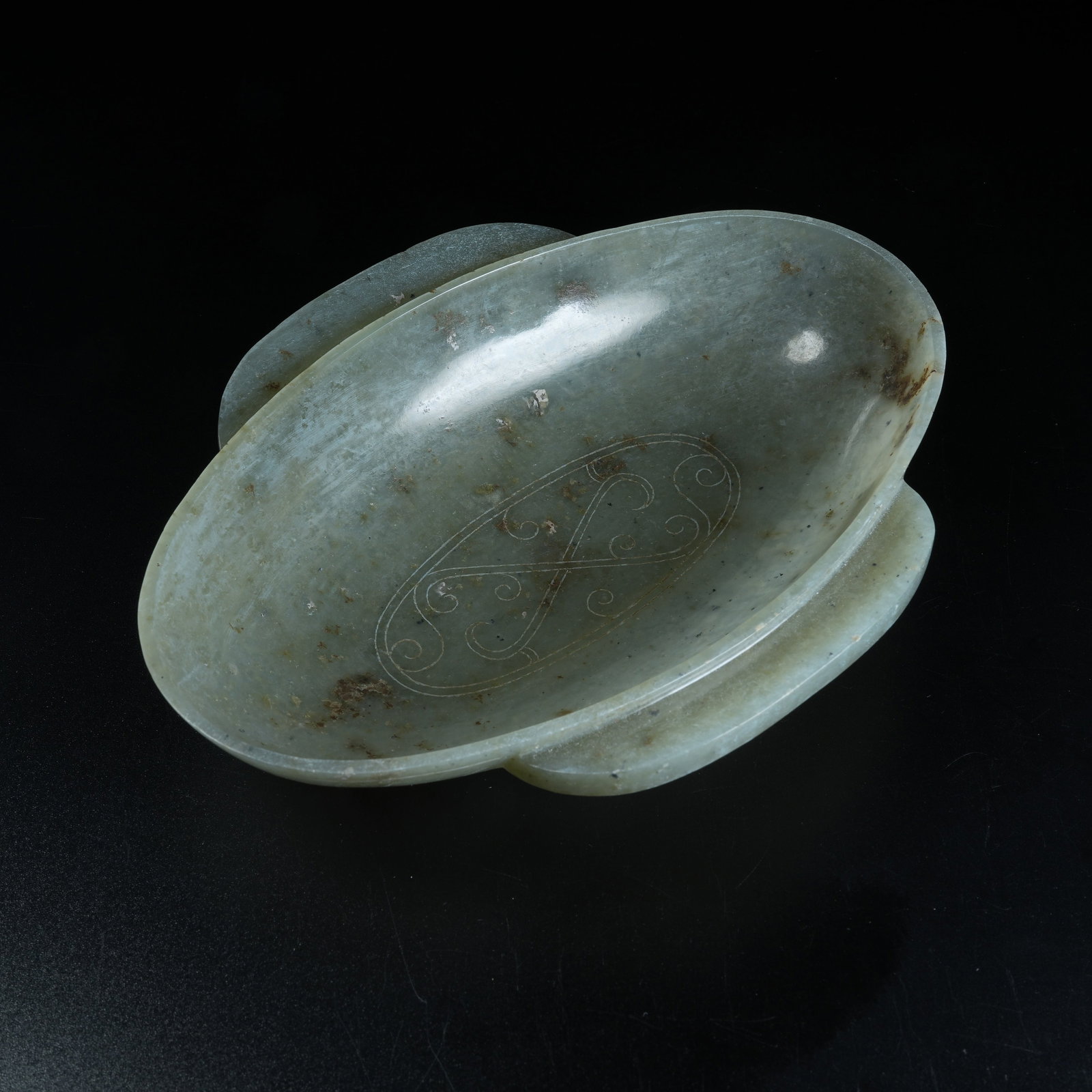 A ANCIENT JADE EAR CUP WITH BEAST PATTERNS - 6