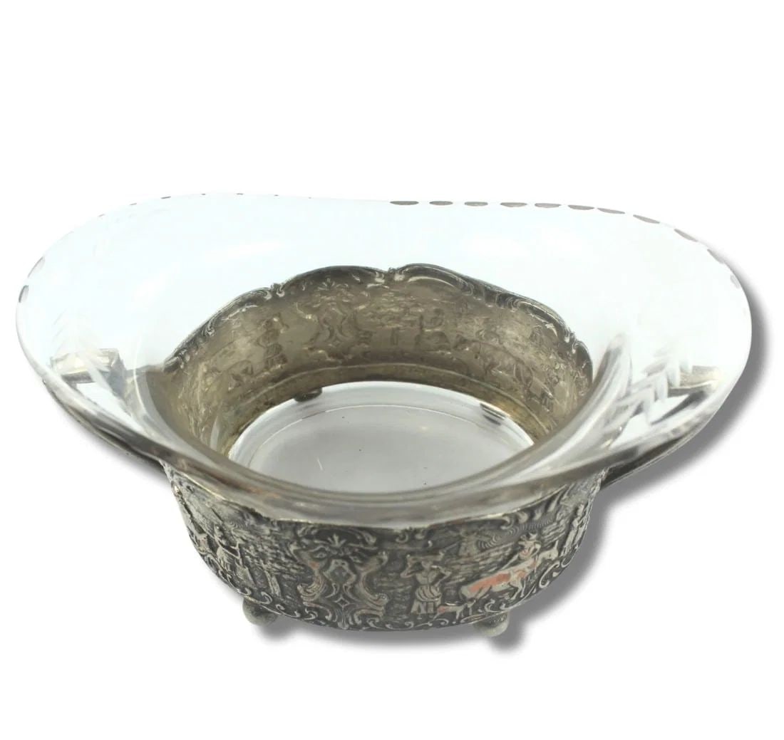 VINTAGE HOLLAND-WARE SILVER-PLATE DISH WITH ETCHED GLASS LINER (1 of 3)