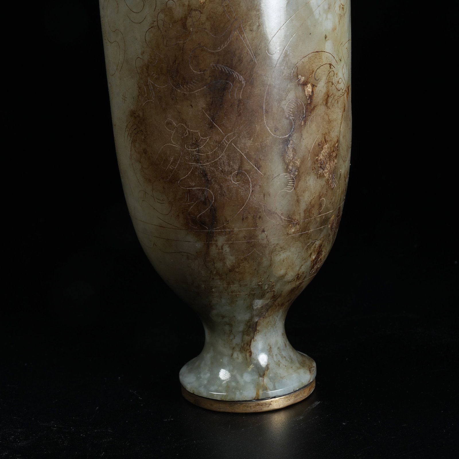 A ANCIENT JADE CUP WITH DRAGON PATTERNS - 7