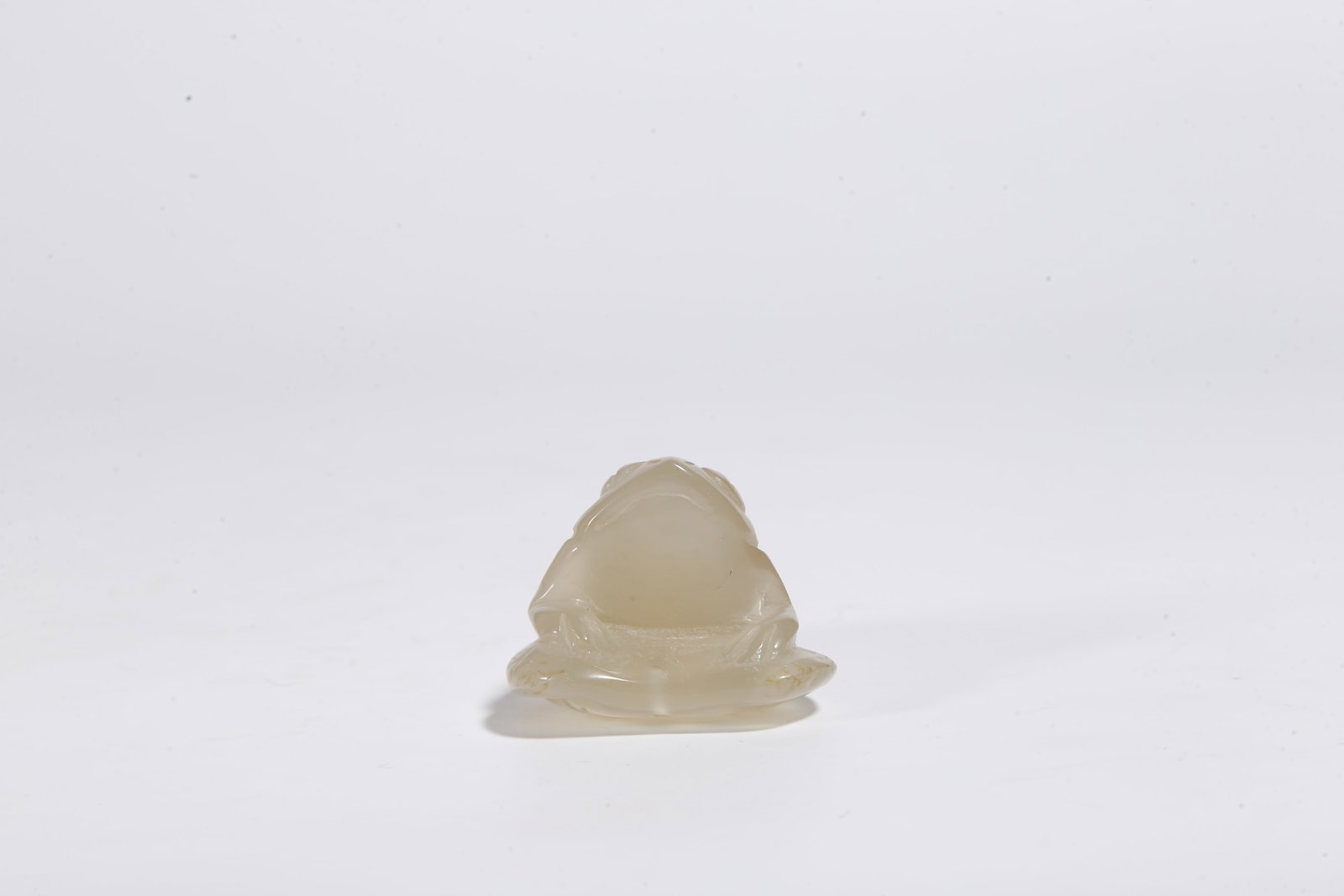 A AGATE FROG-SHAPED ORNAMENT - 4