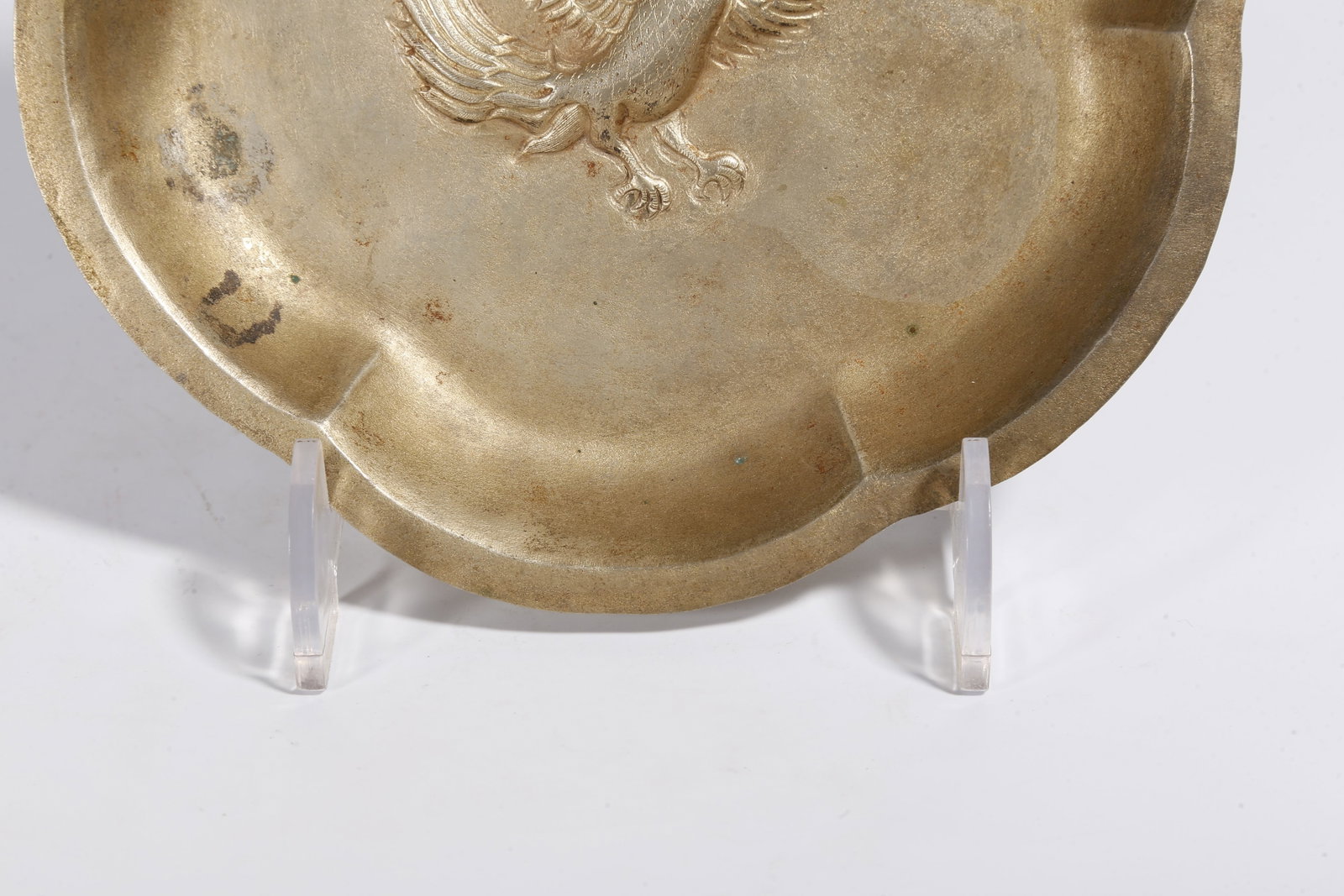 A GILT SILVER PLATE WITH PHOENIX PATTERN - 4