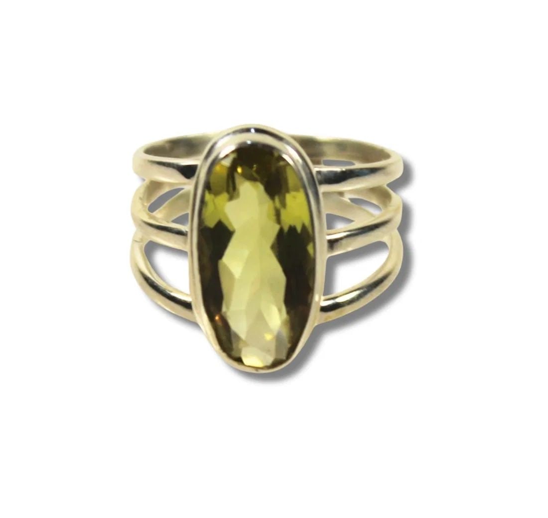 FACETED LEMON CITRINE RING IN STERLING (925) SILVER: Faceted Lemon Citrine Ring in Sterling (925) Silver