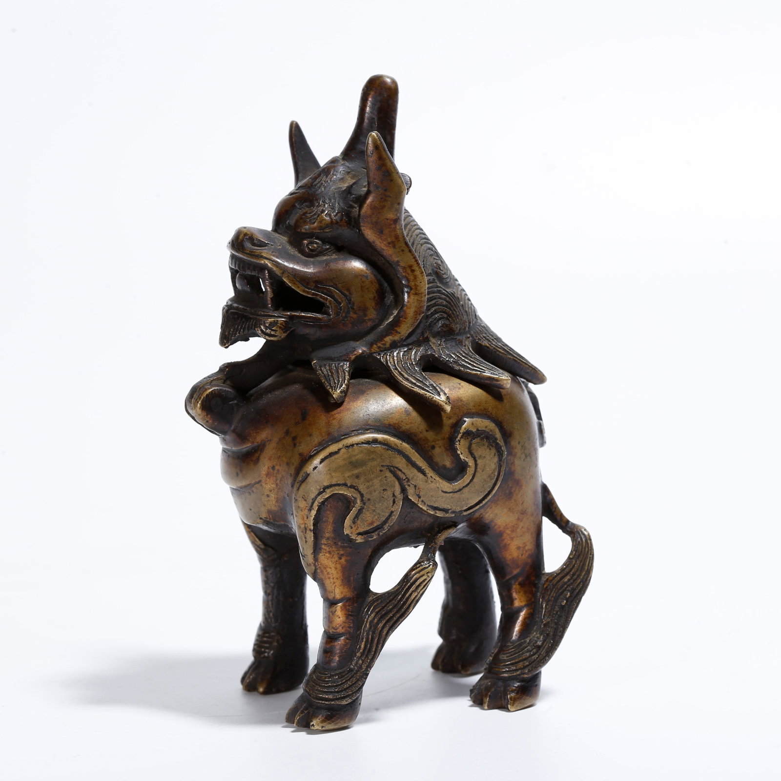 A BRONZE LUDUAN: Bronze Luduan