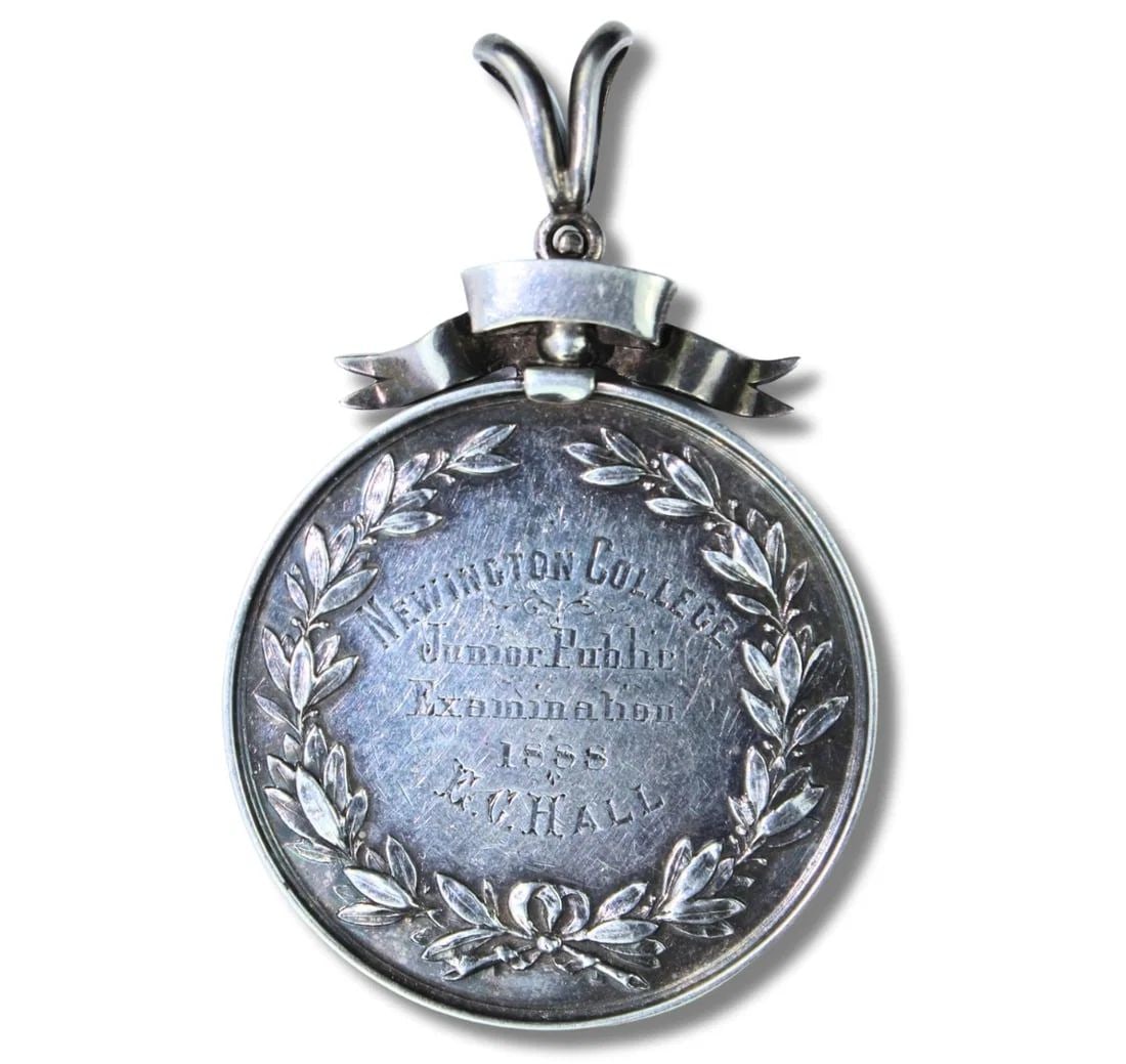 AUSTRALIA 1888 SCHOOL PRIZE MEDAL IN SILVER FOR NEWINGTON COLLEGE (SYDNEY) DATED 1888, VERY FINE (1 of 2)