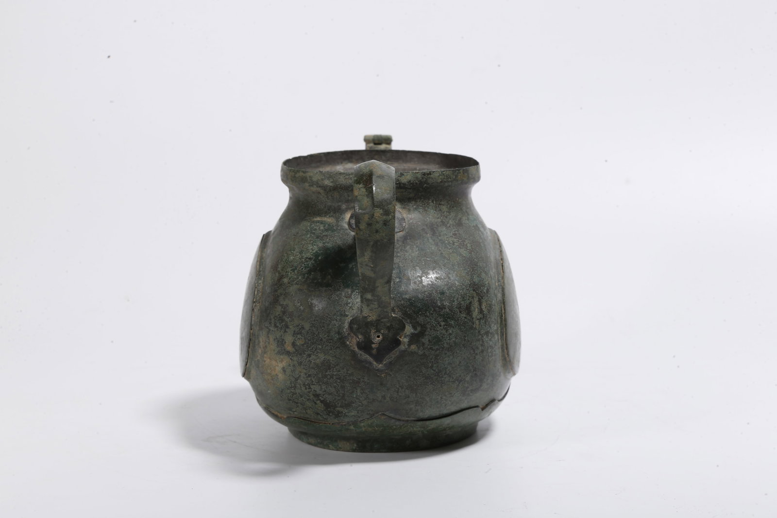 A BRONZE POT - 2