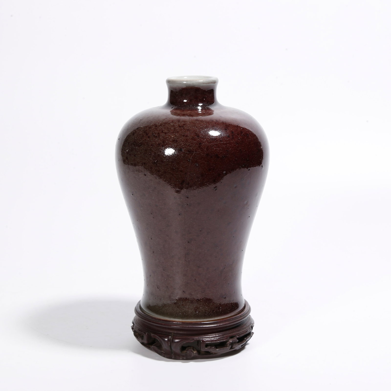 A COWPEA RED GLAZE PLUM VASE: Cowpea Red Glaze Plum Vase
