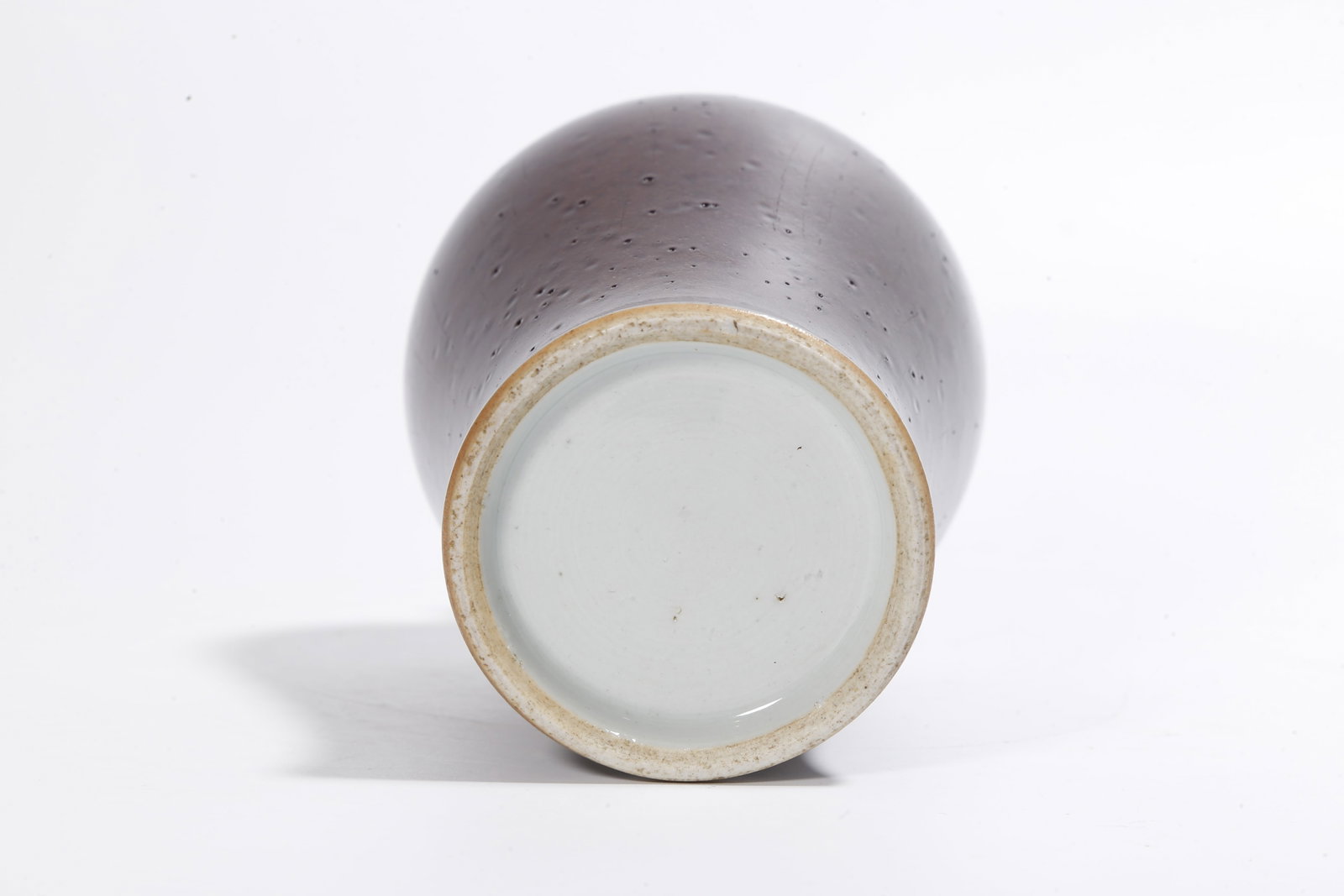 A COWPEA RED GLAZE PLUM VASE - 9