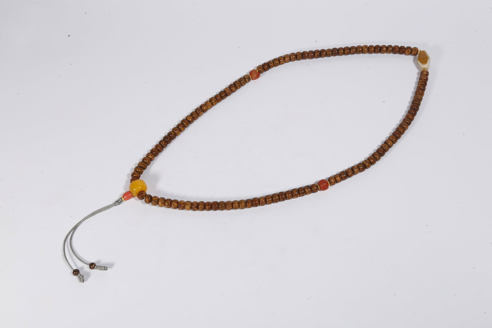 A STAR-MOON BODHI PRAYER BEADS (1 of 8)