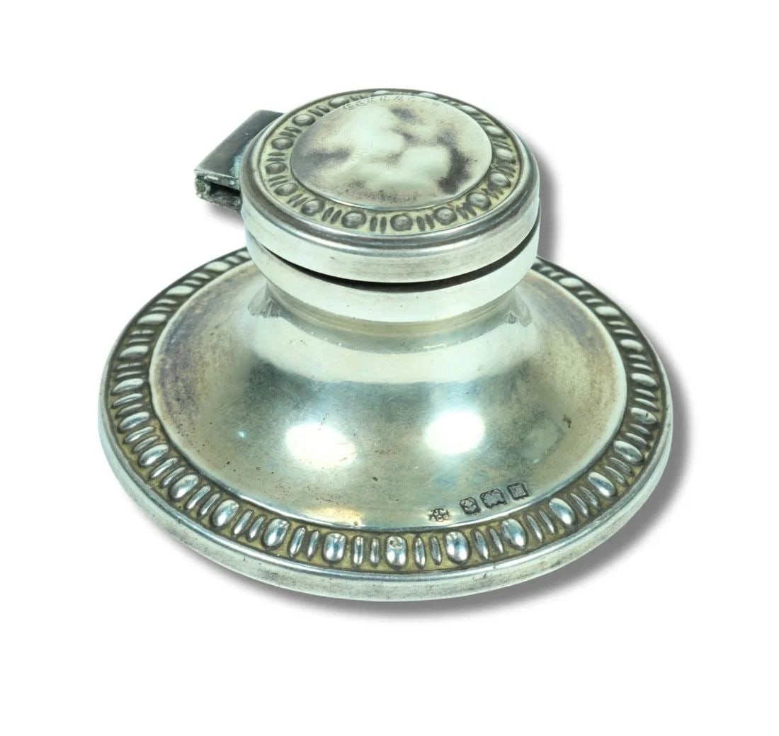 ANTIQUE SILVER (925) INKWELL WITH HINGED TOP: Antique Silver (925) Inkwell with Hinged Top