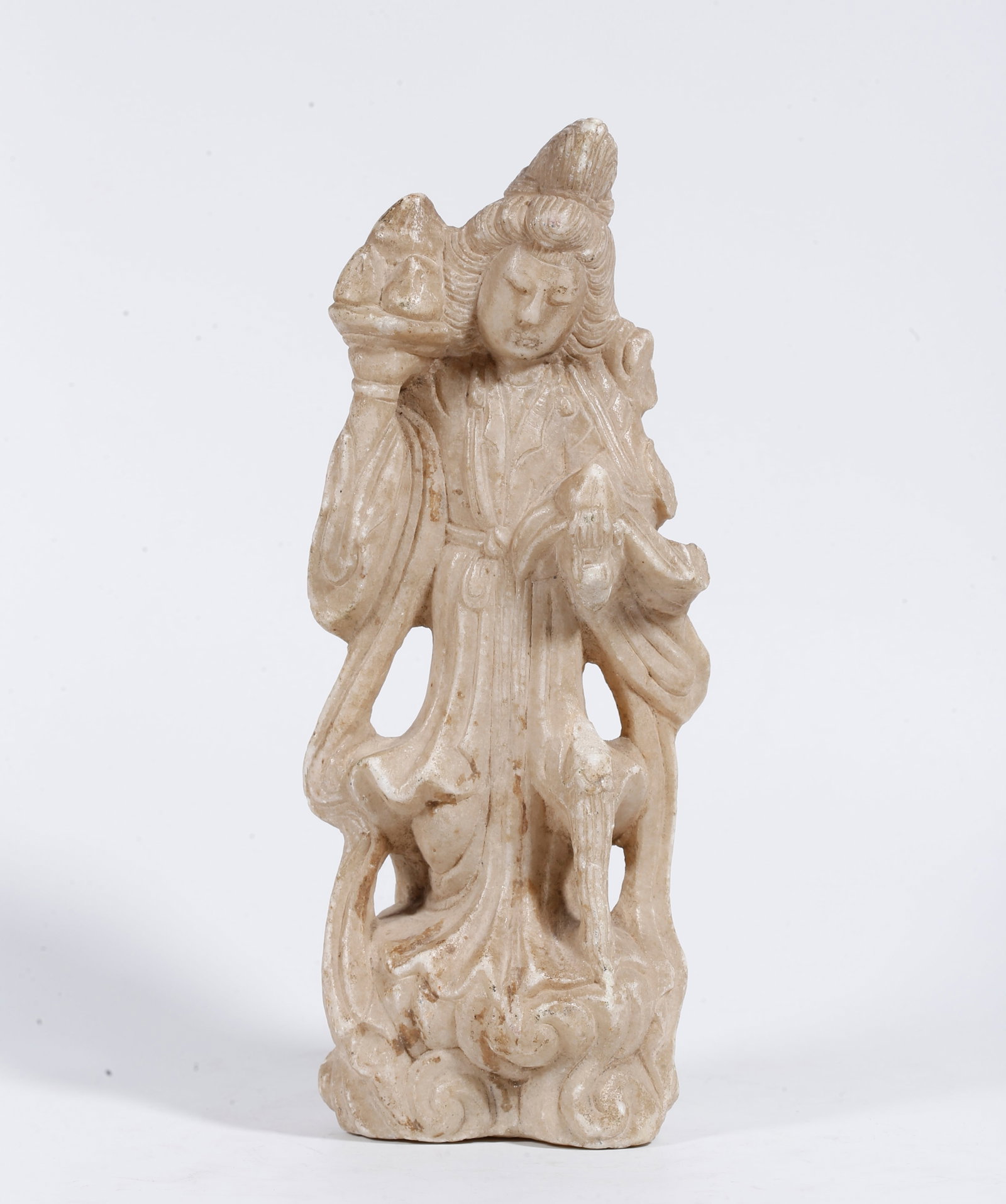 A WHITE MARBLE CARVED FIGURE STATUE (1 of 9)