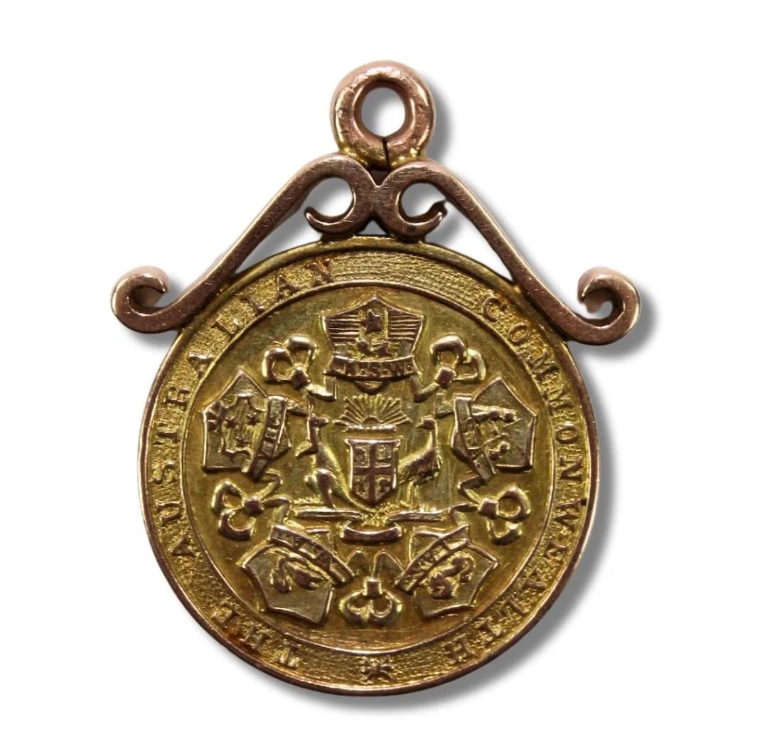 AUSTRALIA 1901 COMMONWEALTH 12CT GOLD MEDALET BY A.H.. WITTENBACK, GOOD VERY FINE (1 of 2)