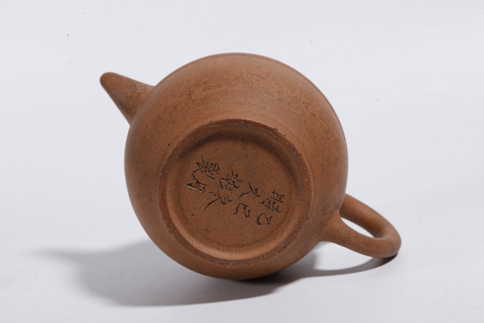 A ZISHA EWER - 10