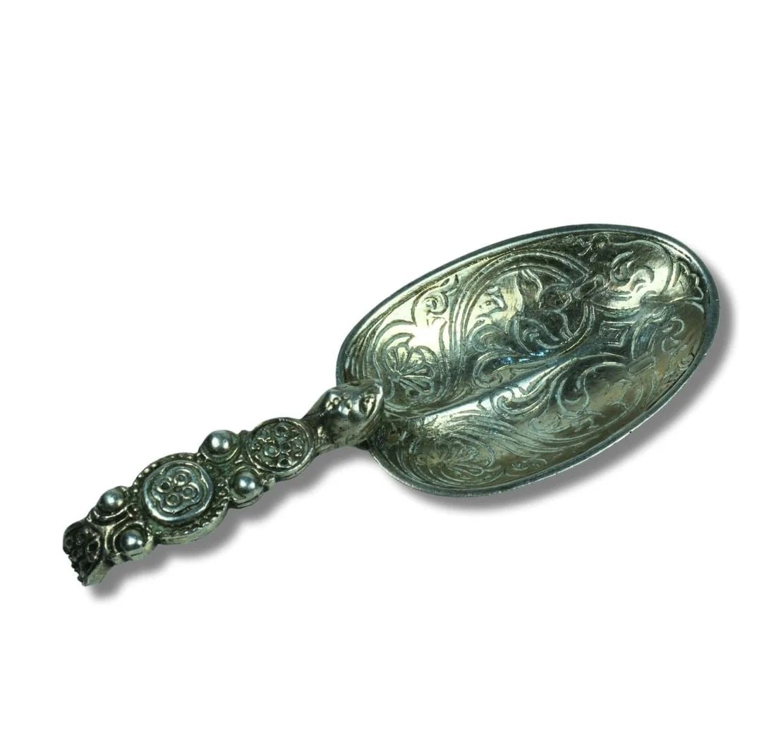 ANTIQUE TEA CADDY SPOON IN STERLING (925) SILVER (1 of 4)