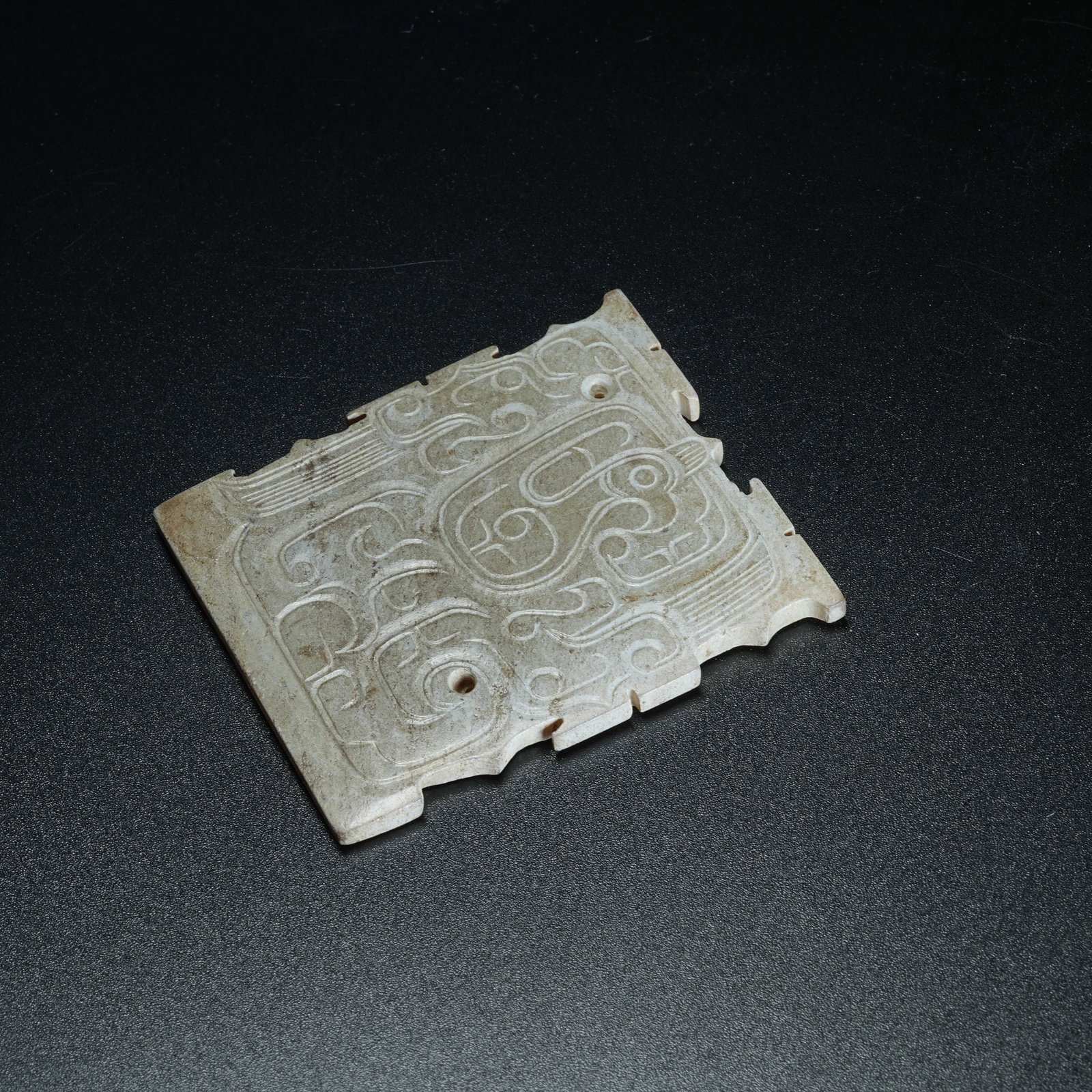 A ANCIENT JADE PENDANT WITH PHOENIX PATTERNS - 5