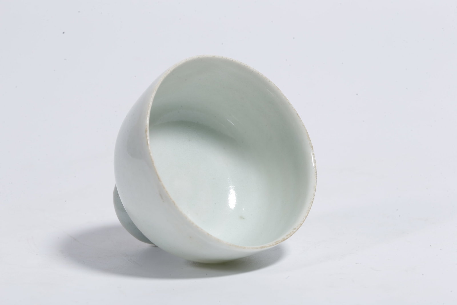 A SHADOW CELADON GLAZE CUP - 7