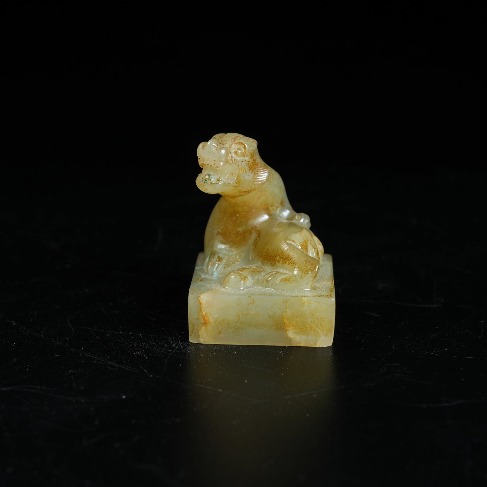 A ARCHAIC JADE SEAL WITH CHI DRAGON KNOB: Archaic Jade Seal with Chi Dragon Knob