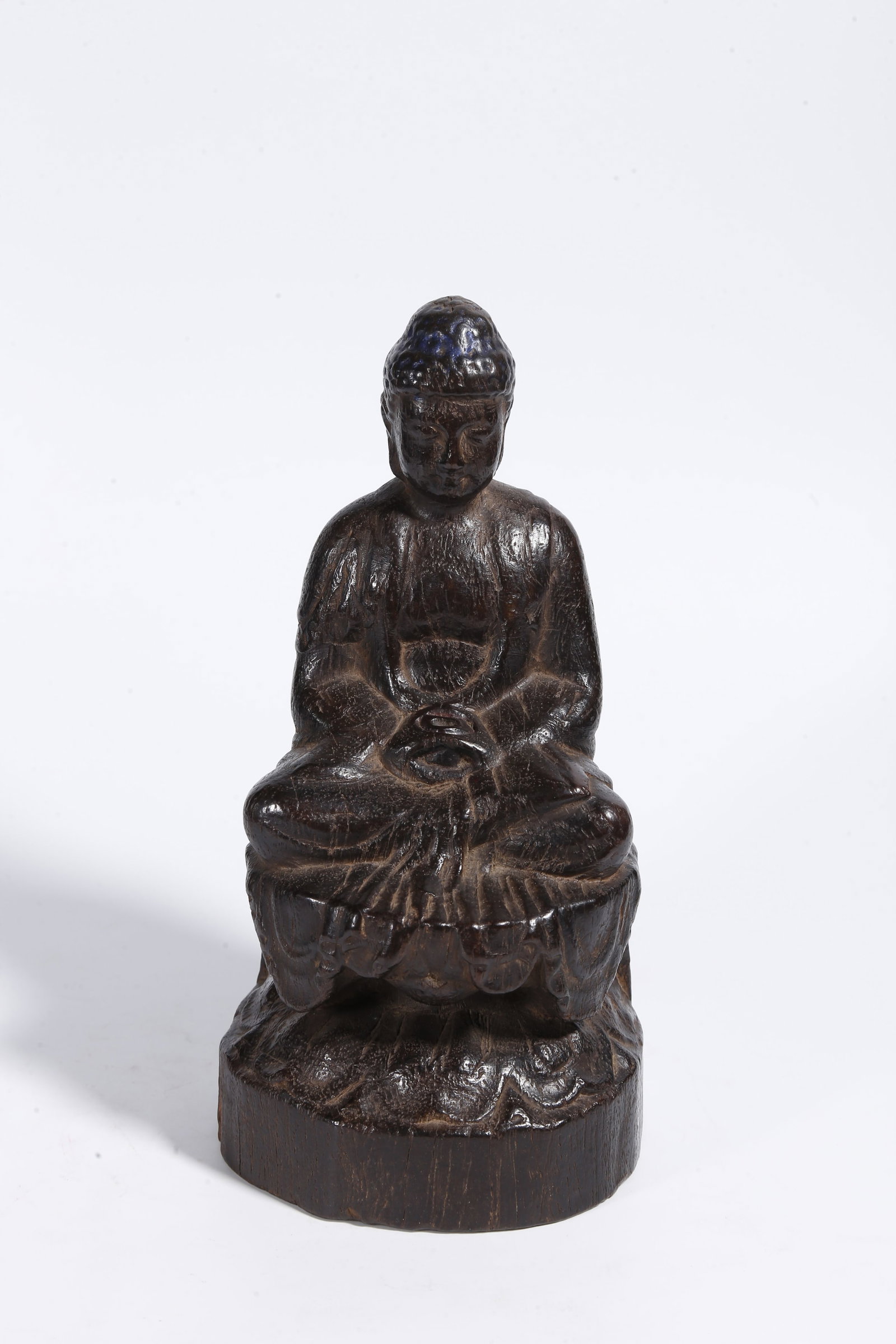 A RED SANDALWOOD CARVED SAKYAMUNI STATUE: Red Sandalwood Carved Sakyamuni Statue