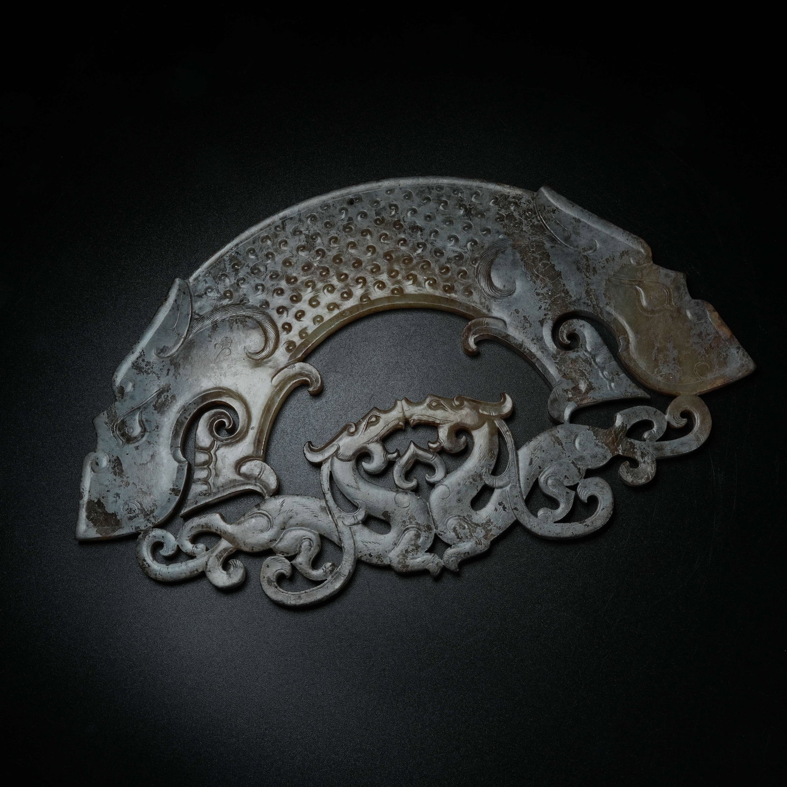 A ARCHAIC JADE HUANG ARC WITH BEAST HEAD: Archaic Jade Huang Arc with Beast Head
