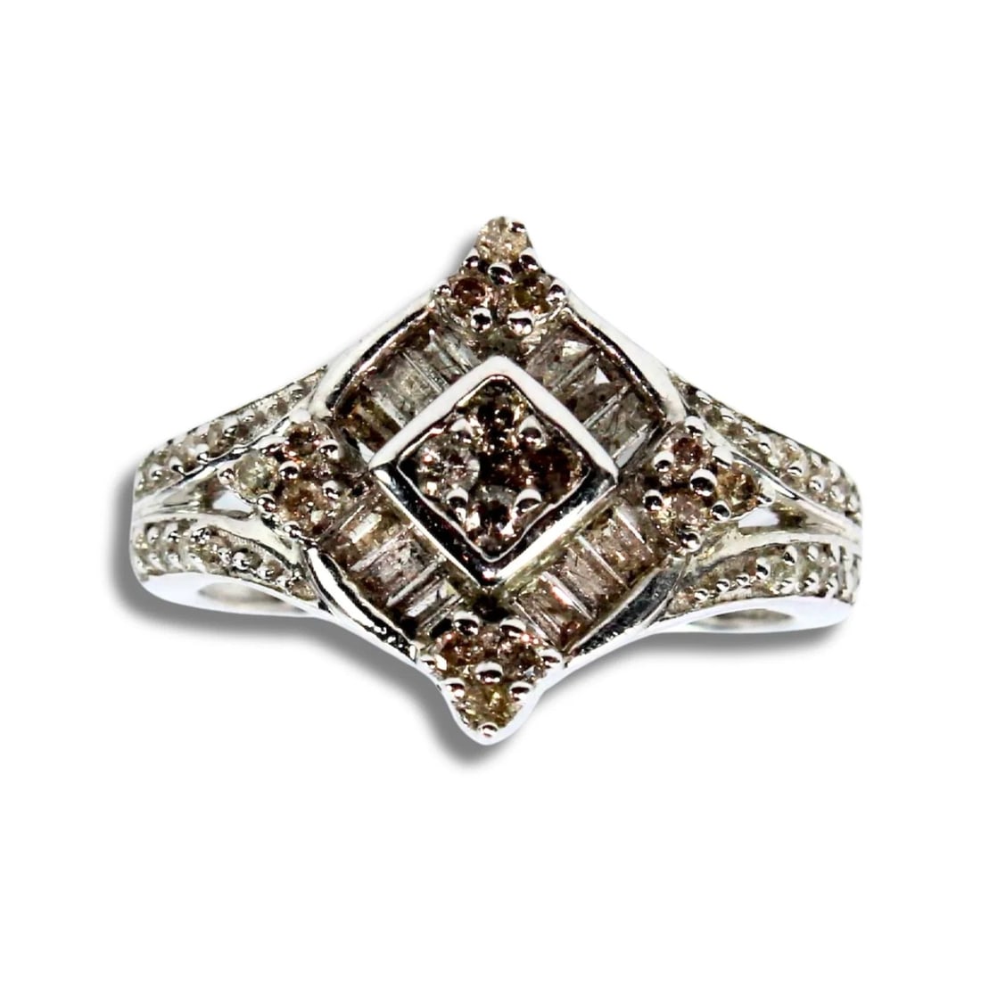 DECO-STYLE DIAMOND RING IN 9CT WHITE GOLD (1 of 3)
