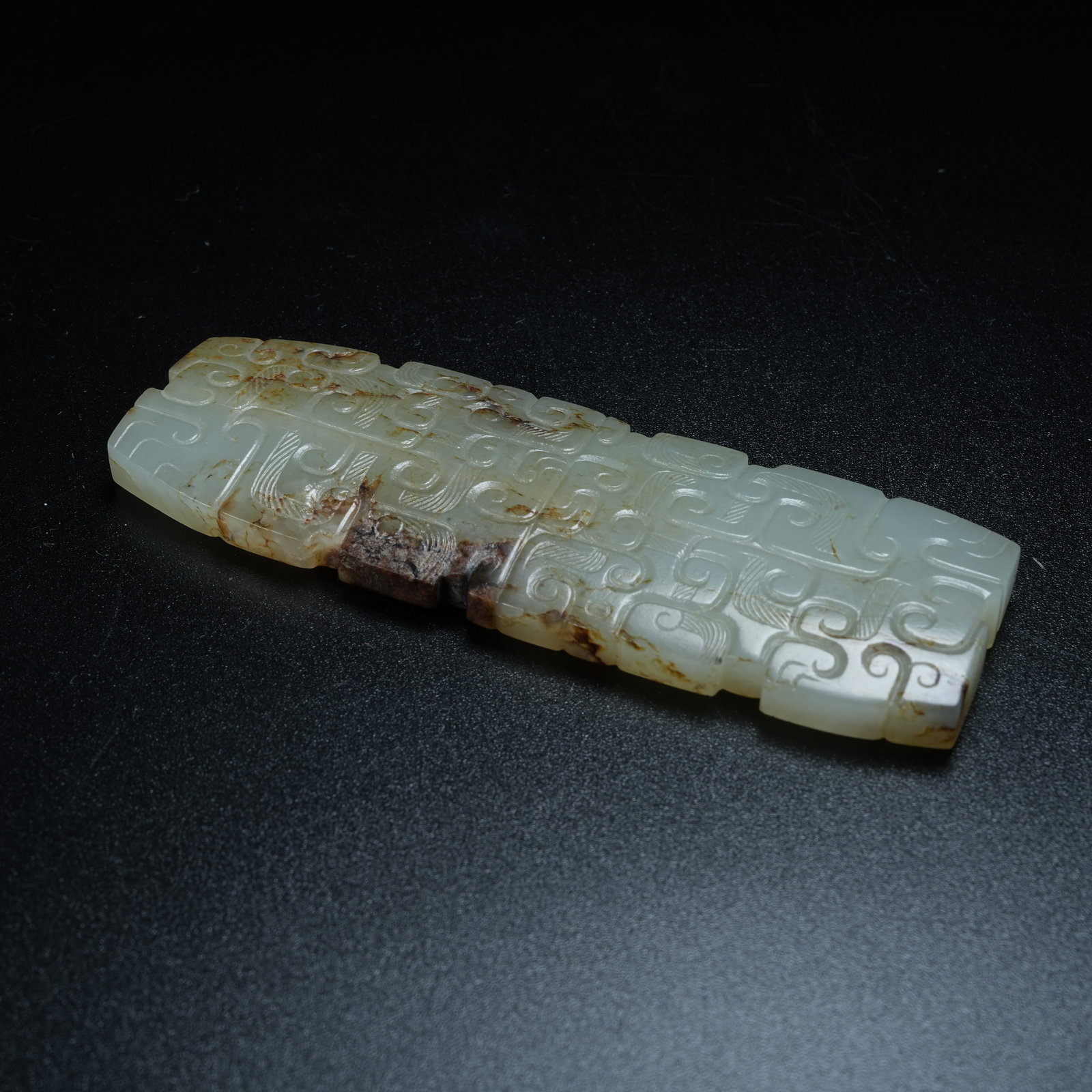 A ANCIENT JADE PENDANT WITH HOOKED CLOUD PATTERNS - 3