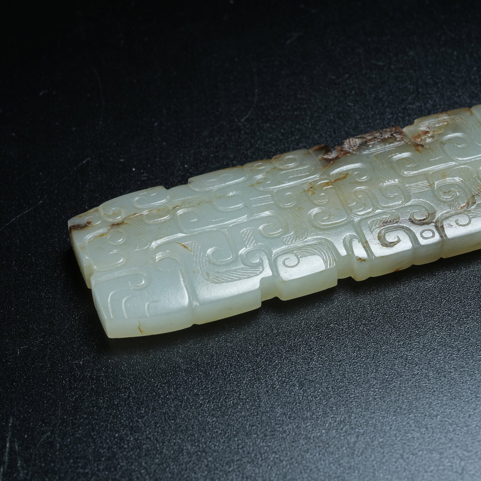 A ANCIENT JADE PENDANT WITH HOOKED CLOUD PATTERNS - 7