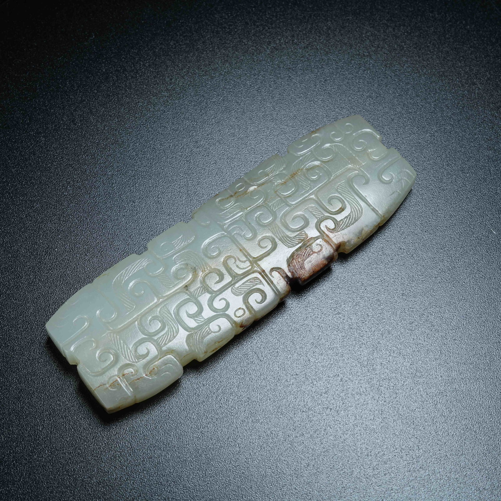 A ANCIENT JADE PENDANT WITH HOOKED CLOUD PATTERNS - 8