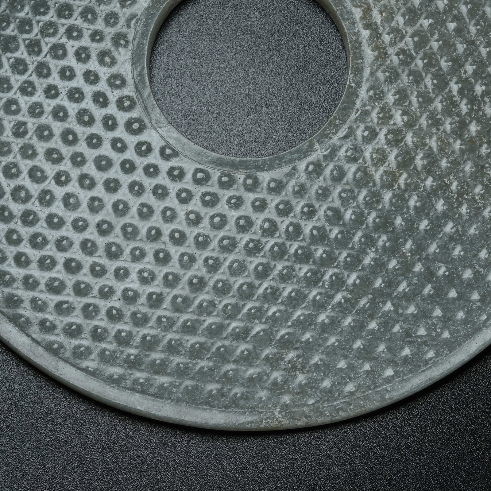 A ARCHAIC JADE BI DISC - 3