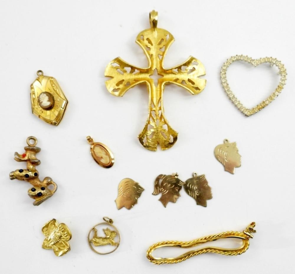 12 GOLD TONE PENDANTS: 12 GOLD TONE PENDANTS