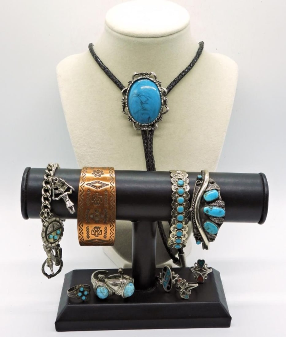 (10) VINTAGE FASHION TURQUOISE JEWELRY: (10) VINTAGE FASHION TURQUOISE JEWELRY
