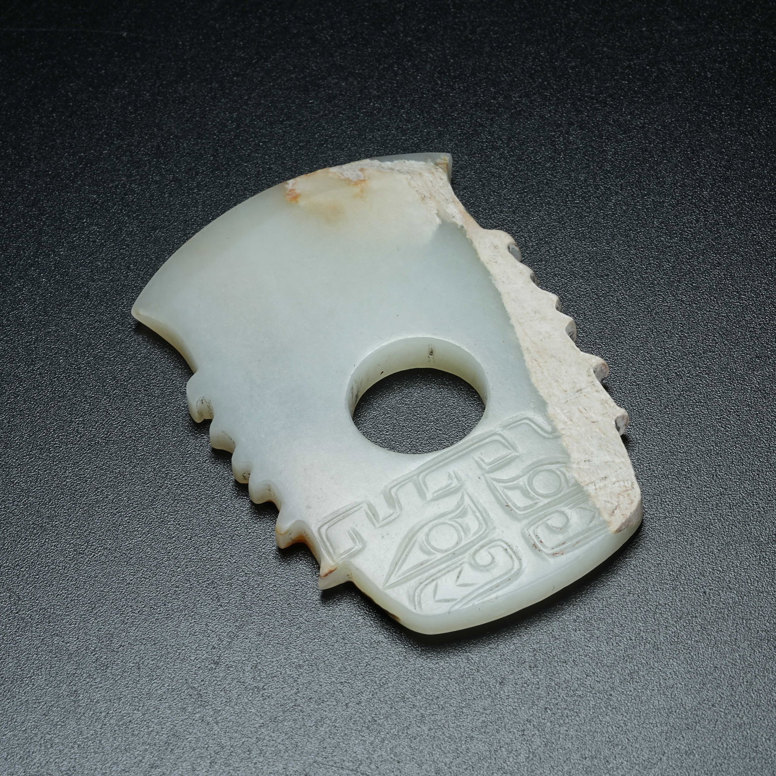 A ANCIENT JADE AXE WITH BEAST MASK PATTERN - 6