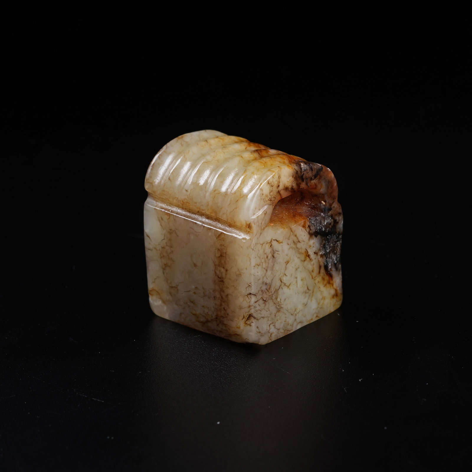 A ARCHAIC JADE SEAL: Archaic Jade Seal