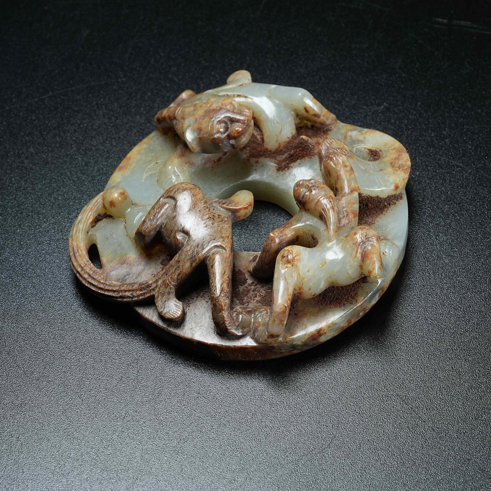 A ANCIENT JADE SURROUNDING BI DISC WITH CHI DRAGON PATTERN - 6