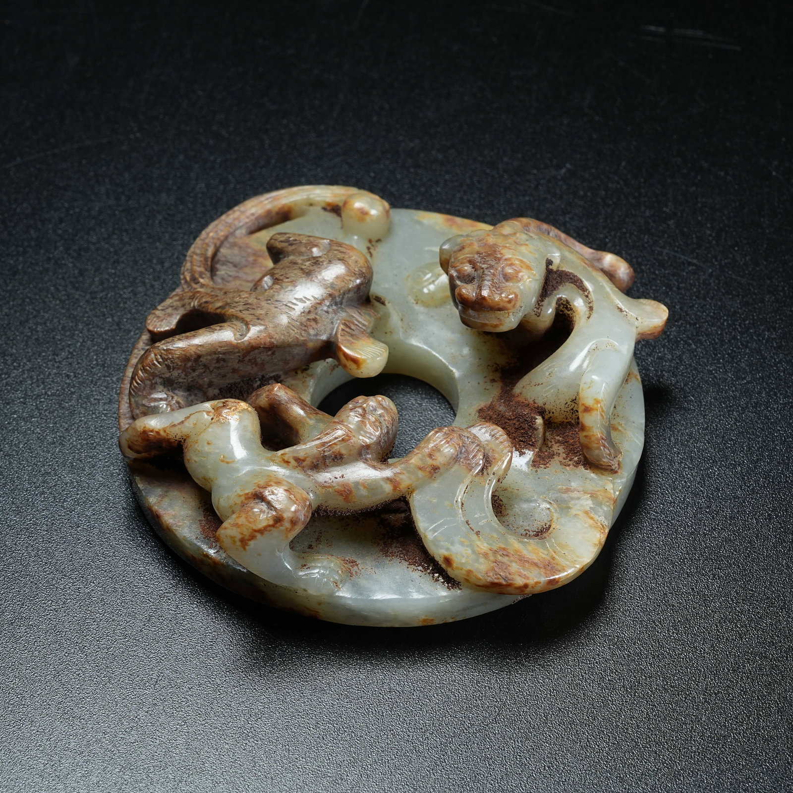 A ANCIENT JADE SURROUNDING BI DISC WITH CHI DRAGON PATTERN - 7
