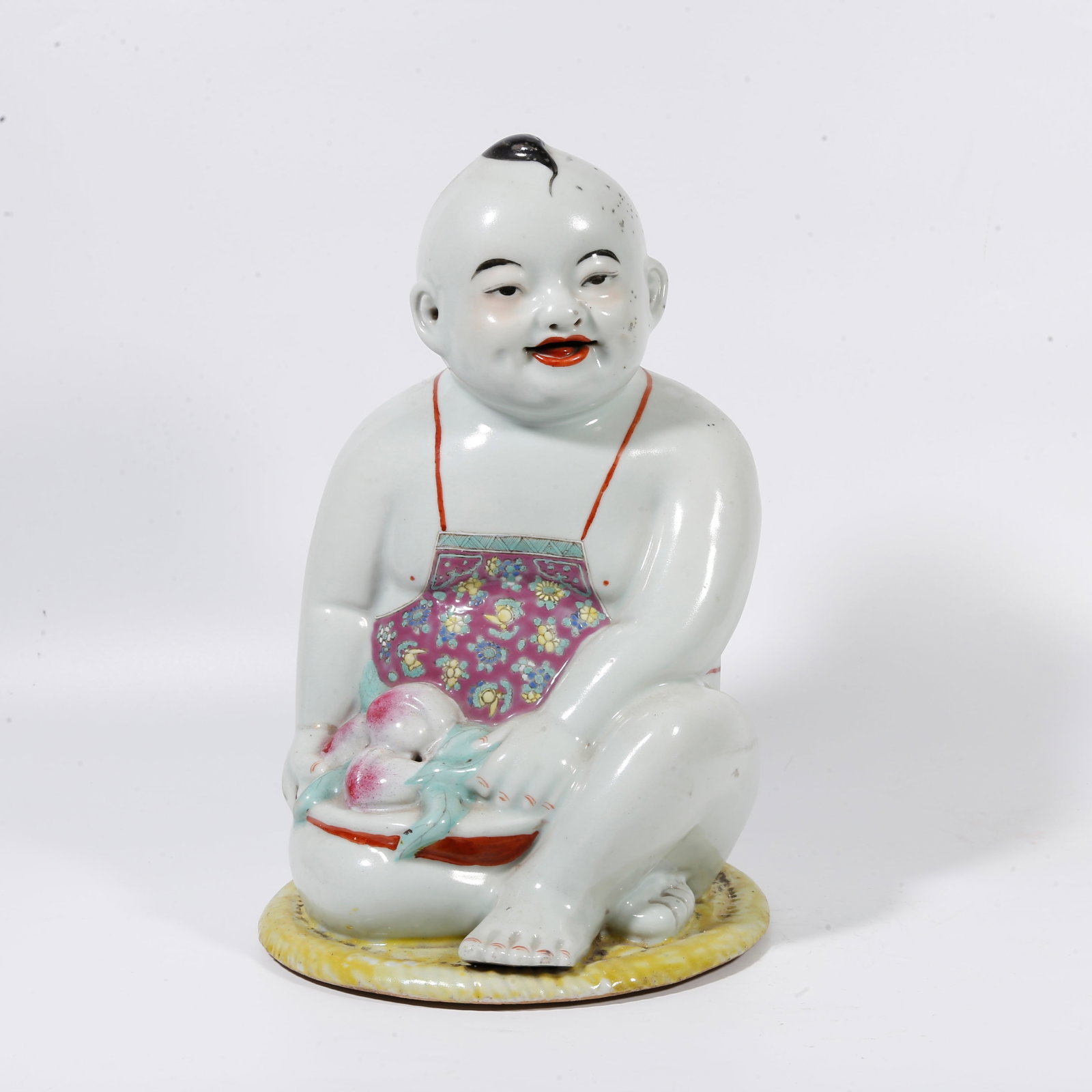 A FAMILLE?ROSE PORCELAIN SCULPTURE OF CHILDREN: Famille?rose porcelain sculpture of children