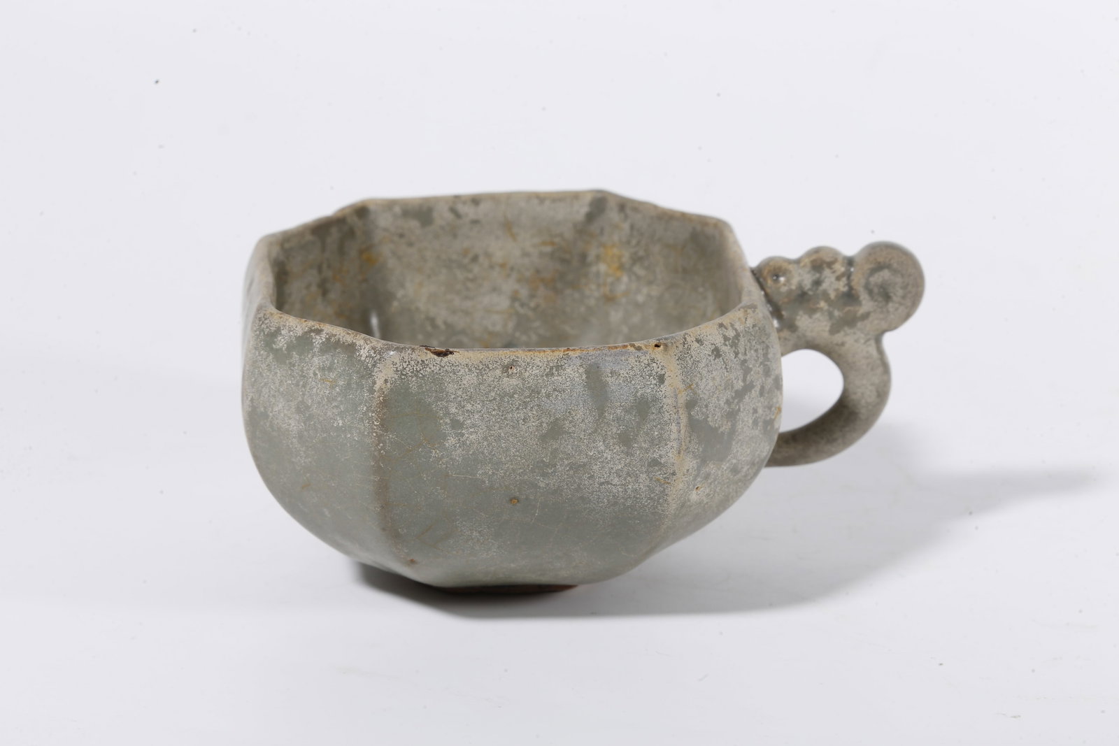 A JUN KILN HANDLED CUP - 5