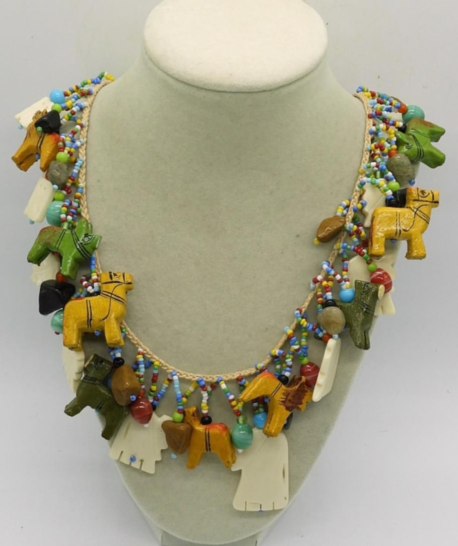 HANDMADE FETISH FOLK ART NECKLACE (1 of 3)