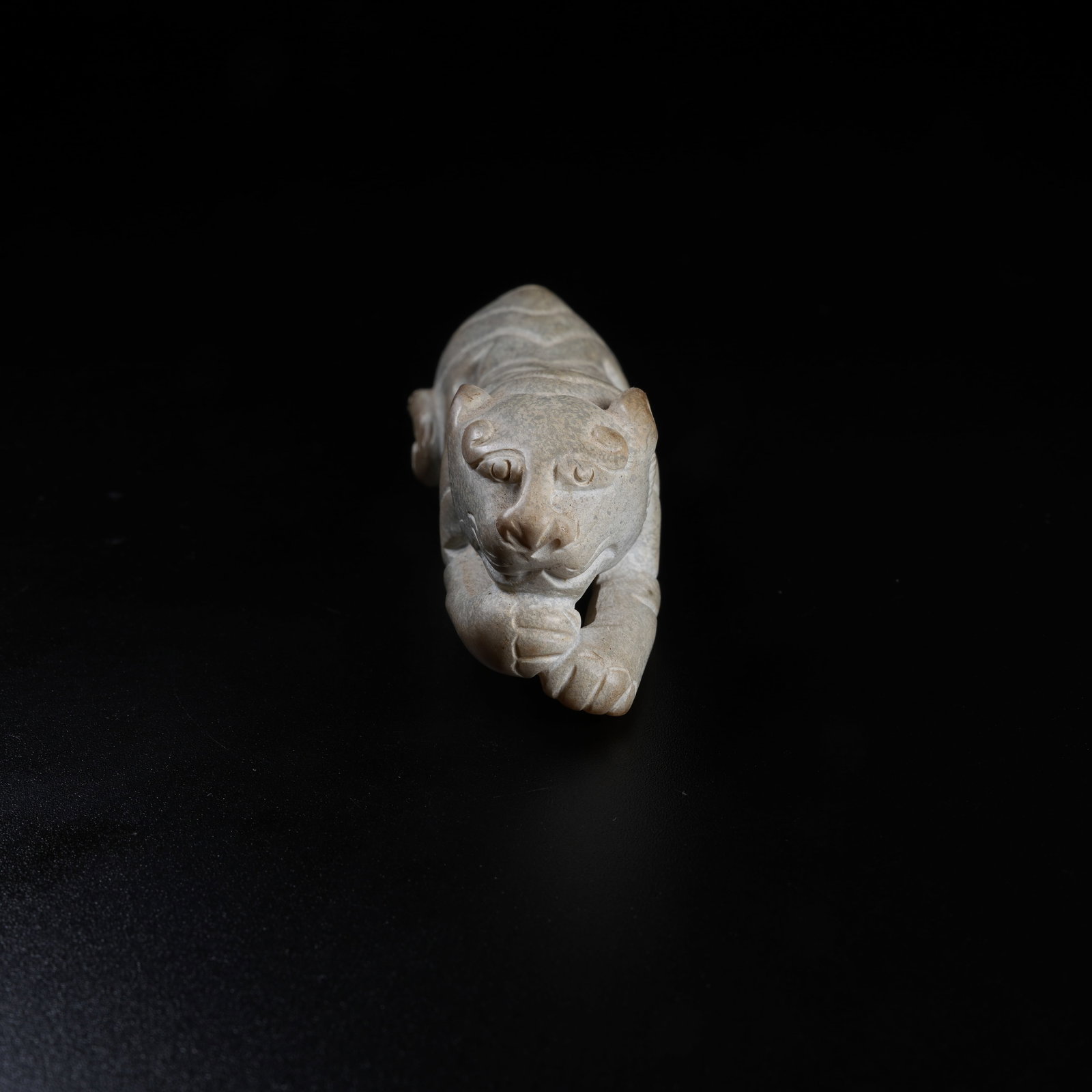 A ARCHAIC JADE TIGER - 2