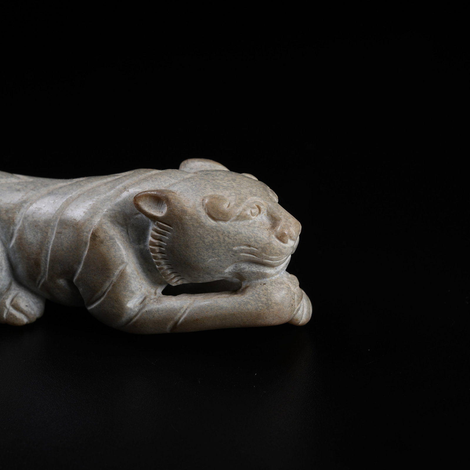 A ARCHAIC JADE TIGER - 5