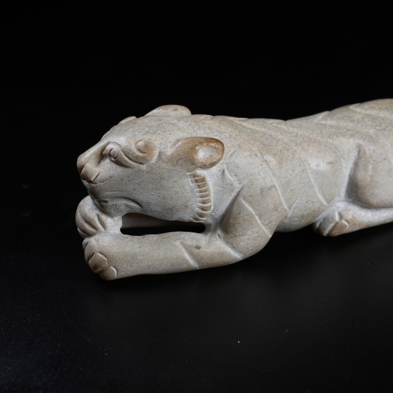 A ARCHAIC JADE TIGER - 7