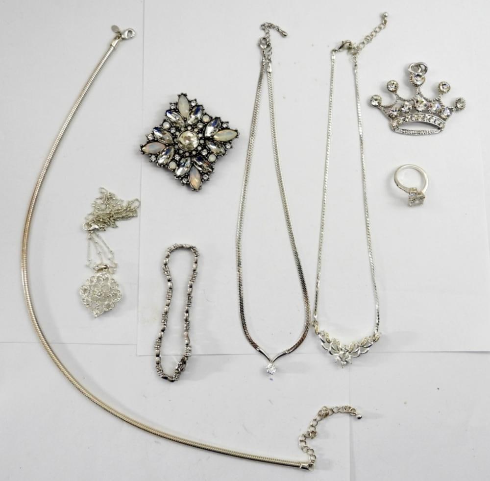 7 PIECE VINTAGE RHINESTONE JEWELRY: 7 PIECE VINTAGE RHINESTONE JEWELRY