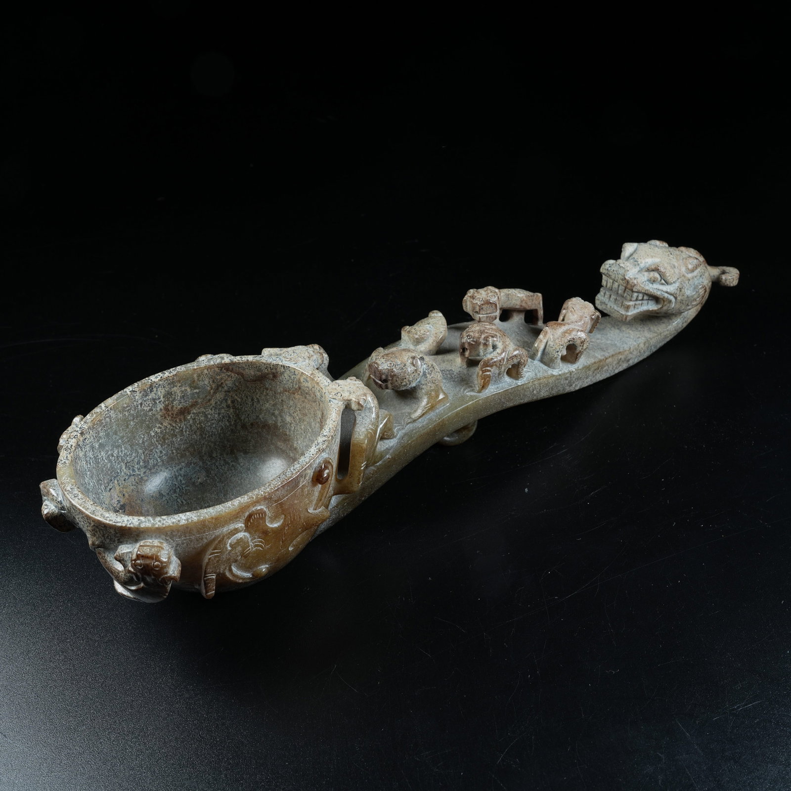 A ANCIENT JADE SPOON WITH DRAGON HANDLE: Ancient Jade Spoon with Dragon Handle
