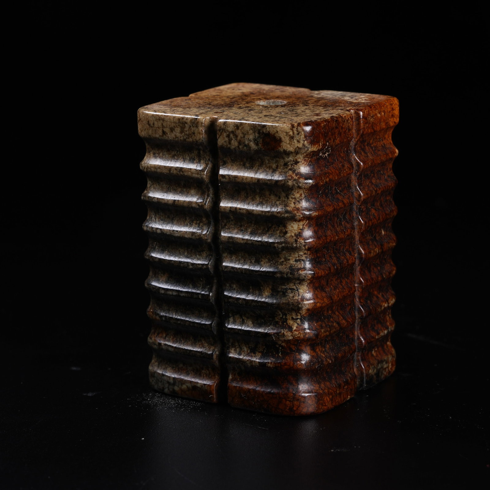 A ARCHAIC JADE CONG PENDANT (1 of 10)