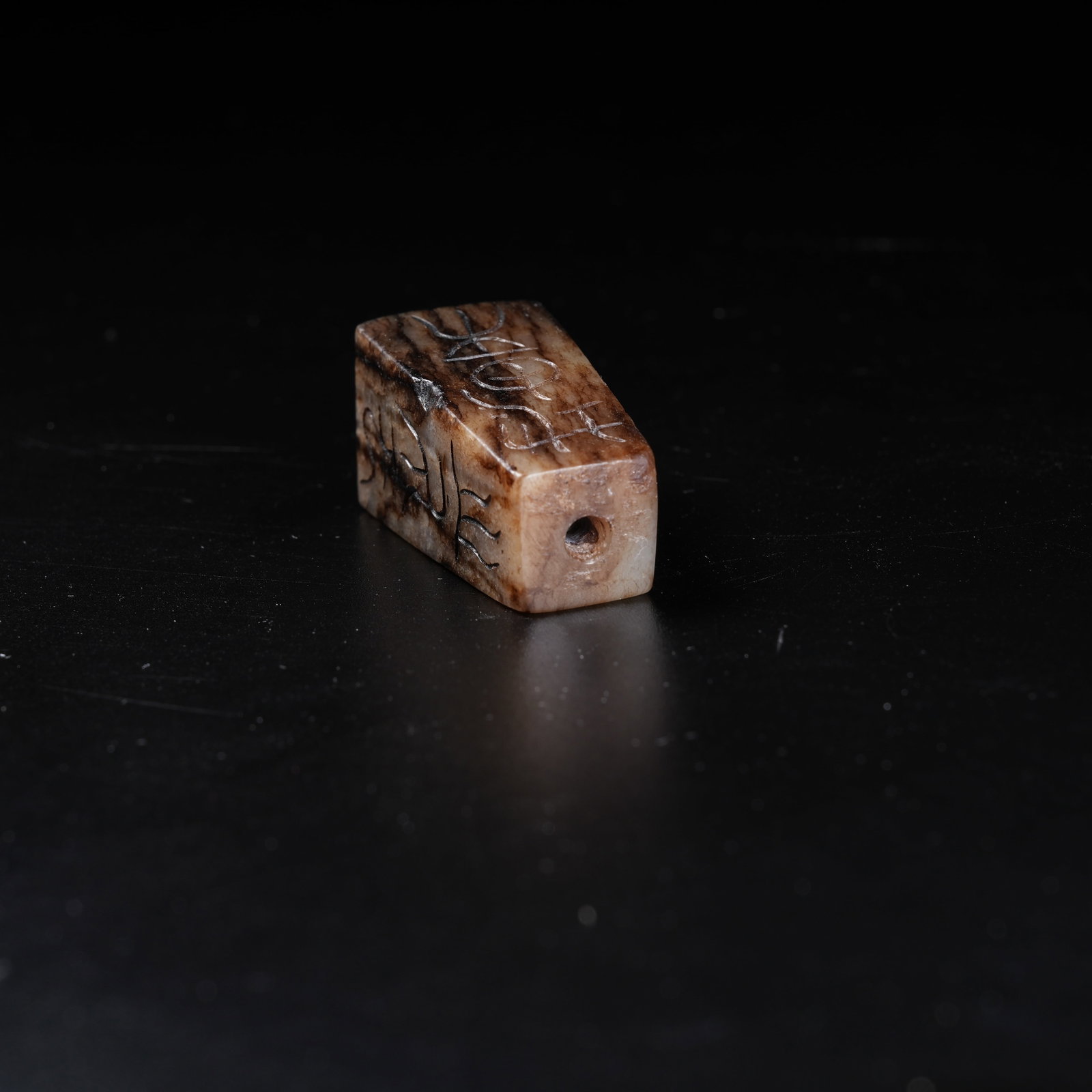 A ARCHAIC JADE LEZI - 5