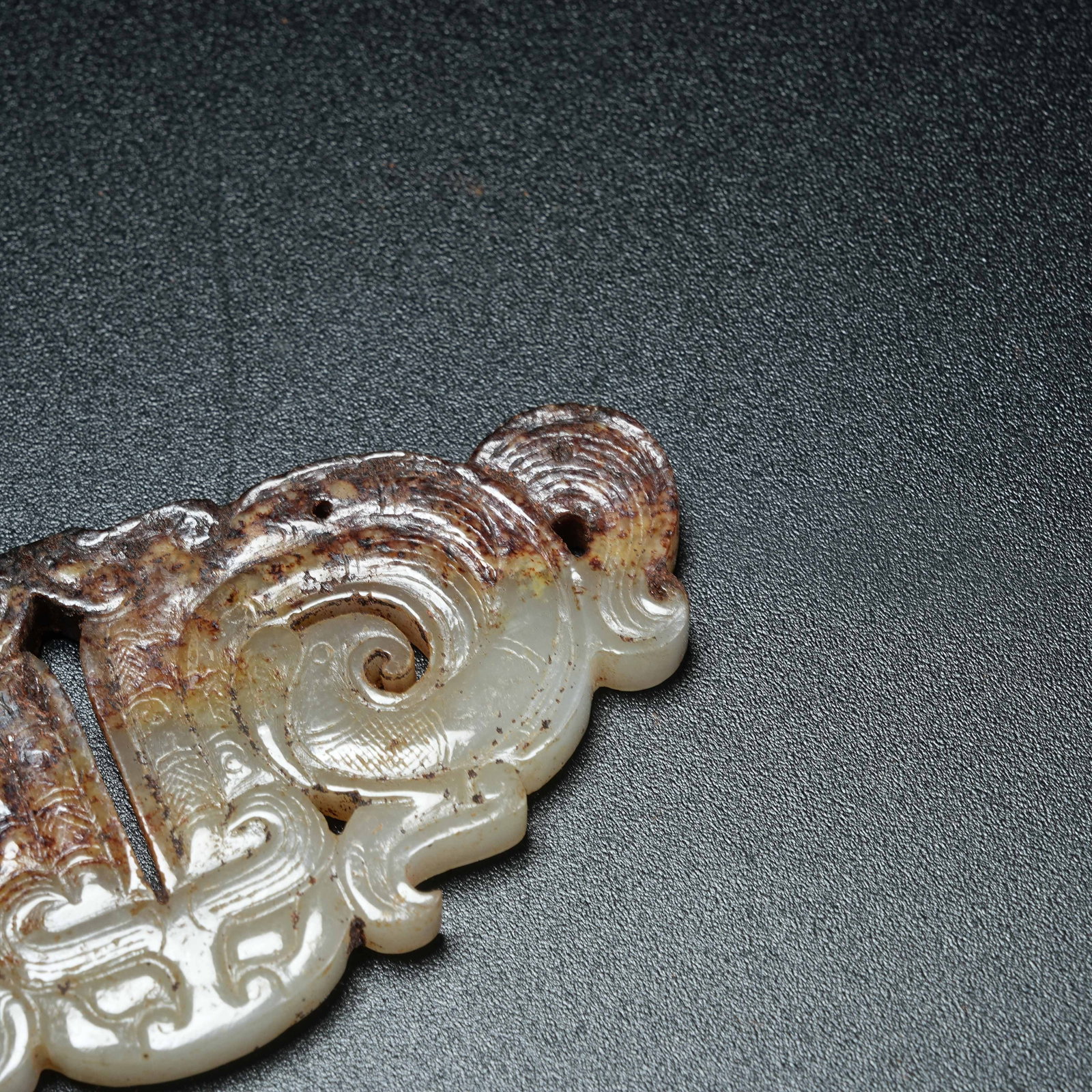 A ANCIENT JADE ASSEMBLED PENDANT WITH DRAGON PATTERN - 3