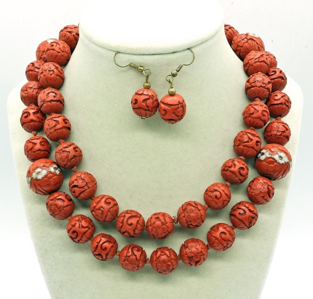 RED WOODEN BEADED SET: RED WOODEN BEADED SET