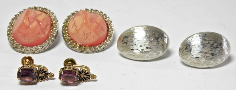 (3) PAIRS VINTAGE CLIP-ON EARRINGS: (3) PAIRS VINTAGE CLIP-ON EARRINGS