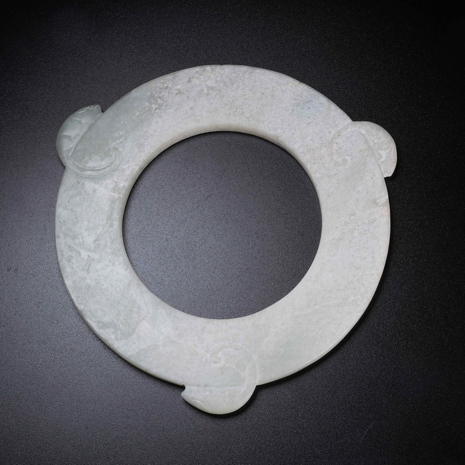 A ARCHAIC JADE OPENWORK BI - 8