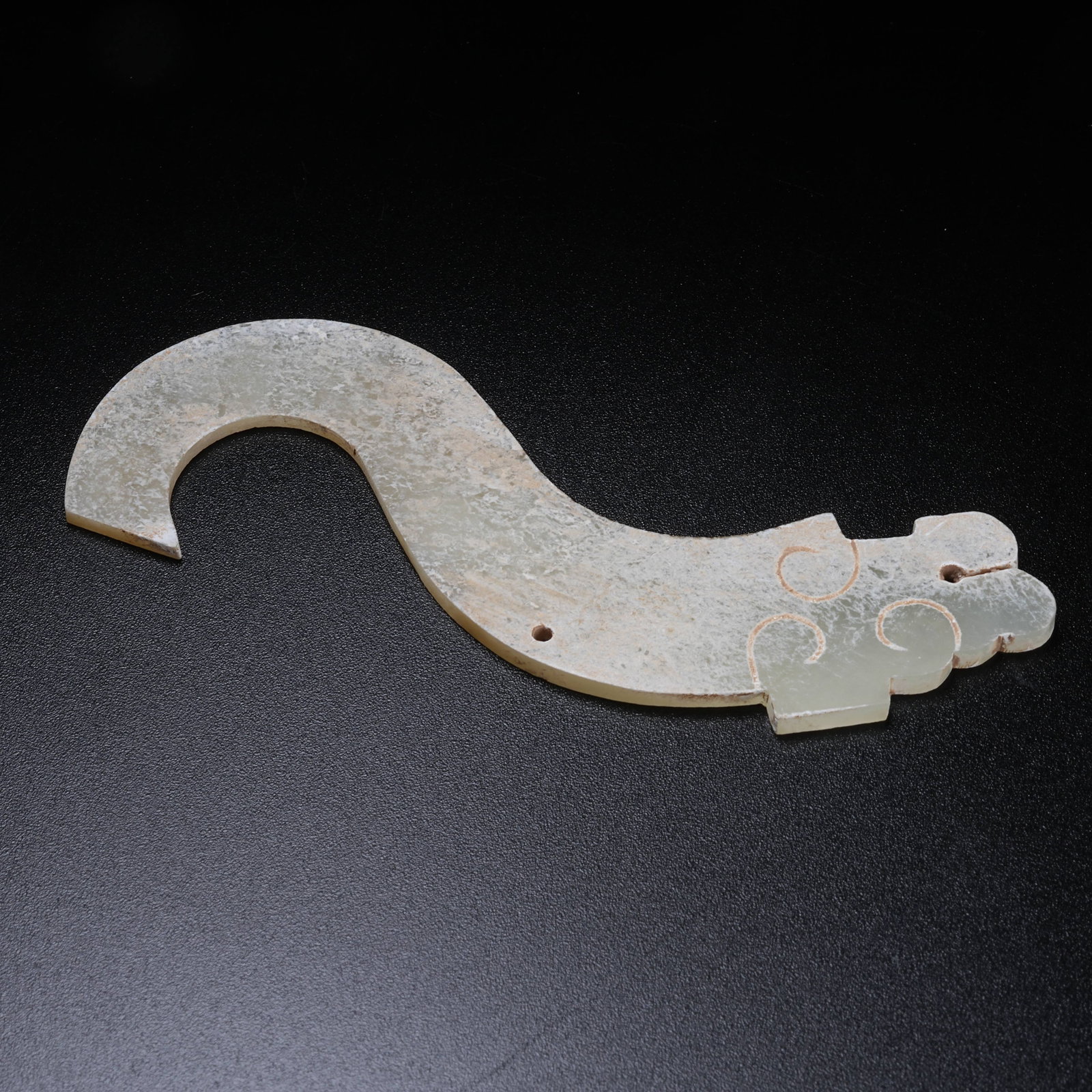 A ARCHAIC JADE DRAGON PATTERN PENDANT - 6