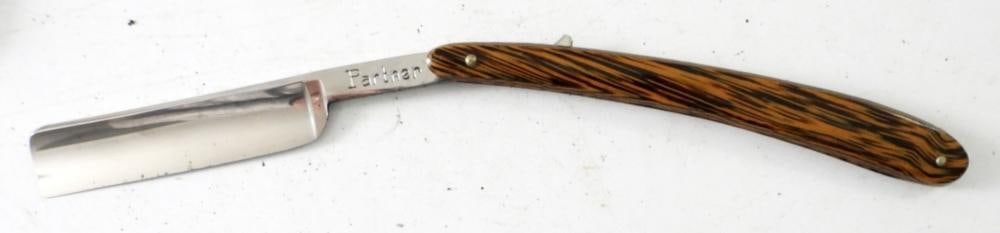 TUCK -MAR STRAIGHT RAZOR , GERMANY (1 of 4)